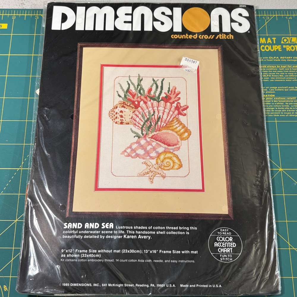 Vintage 1985 Dimensions Sand and Sea Counted Cross‎ Stitch Kit 3590 Karen Avery